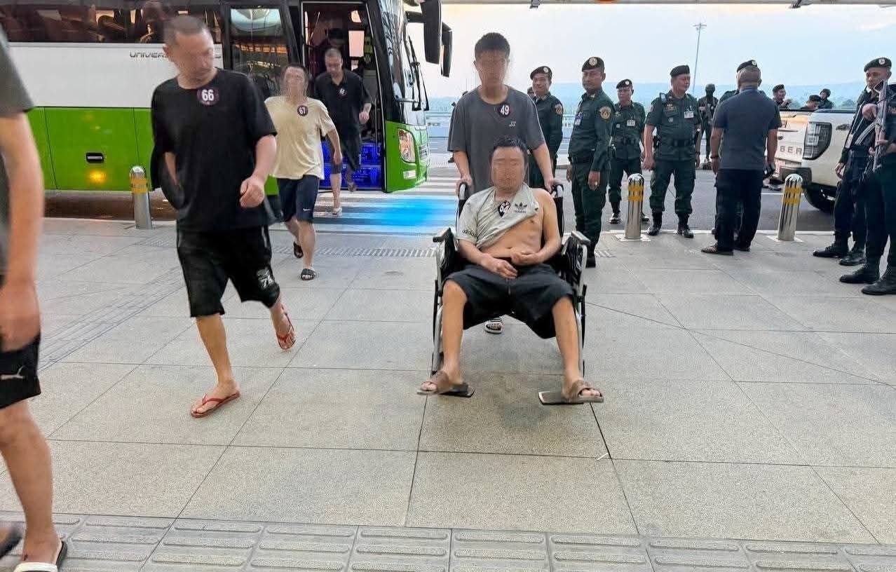 柬埔寨 持续打击网络诈骗犯罪 318名中国籍人员被遣返
