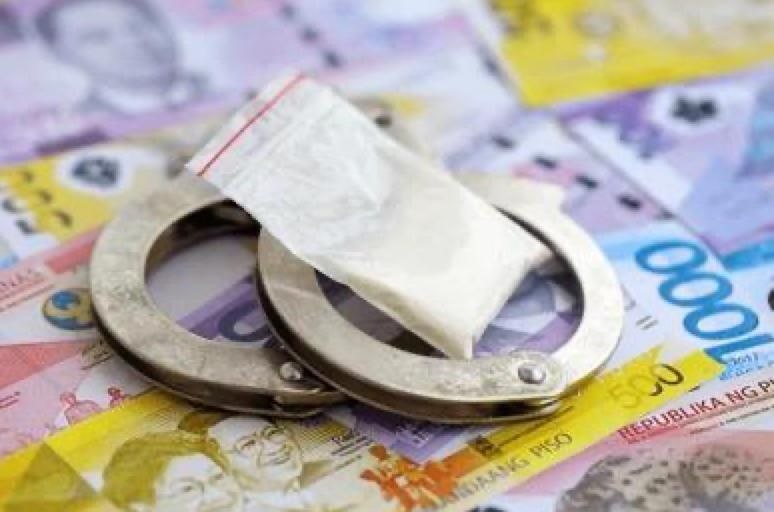 菲律宾新闻 警察变毒贩？菲律宾警员涉毒被捕，查获71万冰毒